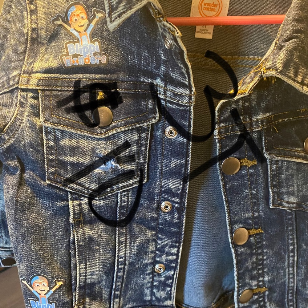 Shirts, hoodies sweatsuits etc